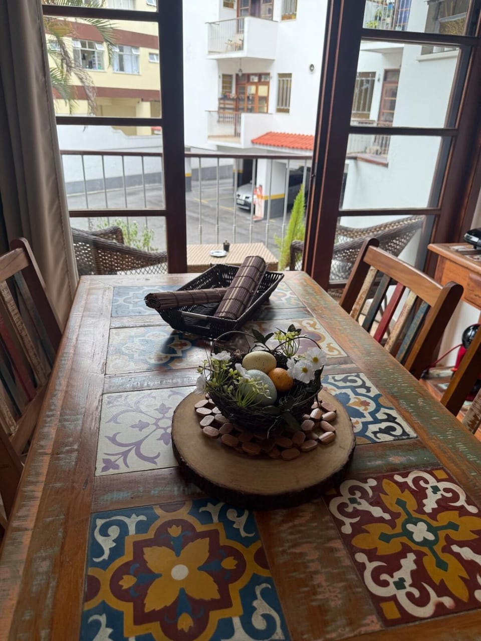 View (from property/room), Balcony/Terrace, Living room, Seating area, Dining area