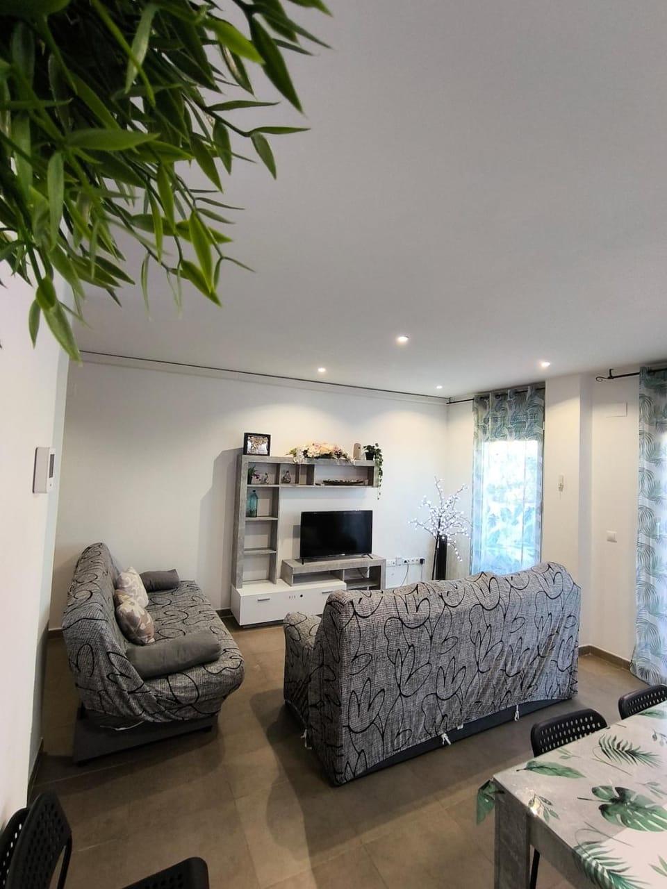 TV and multimedia, Living room, Seating area