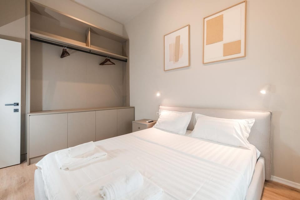 Bed, Photo of the whole room, Bedroom, wardrobe