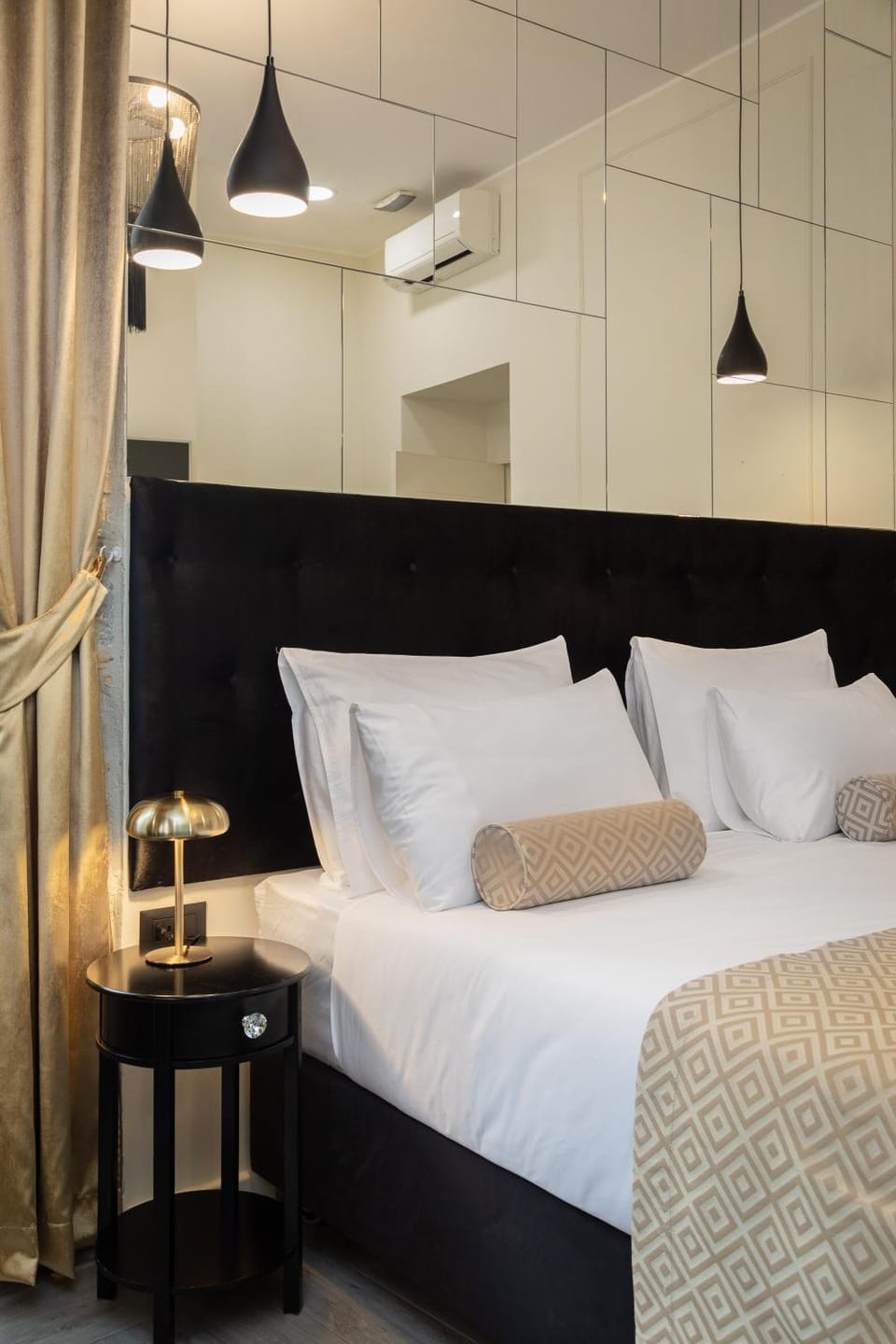 Bed, Bedroom