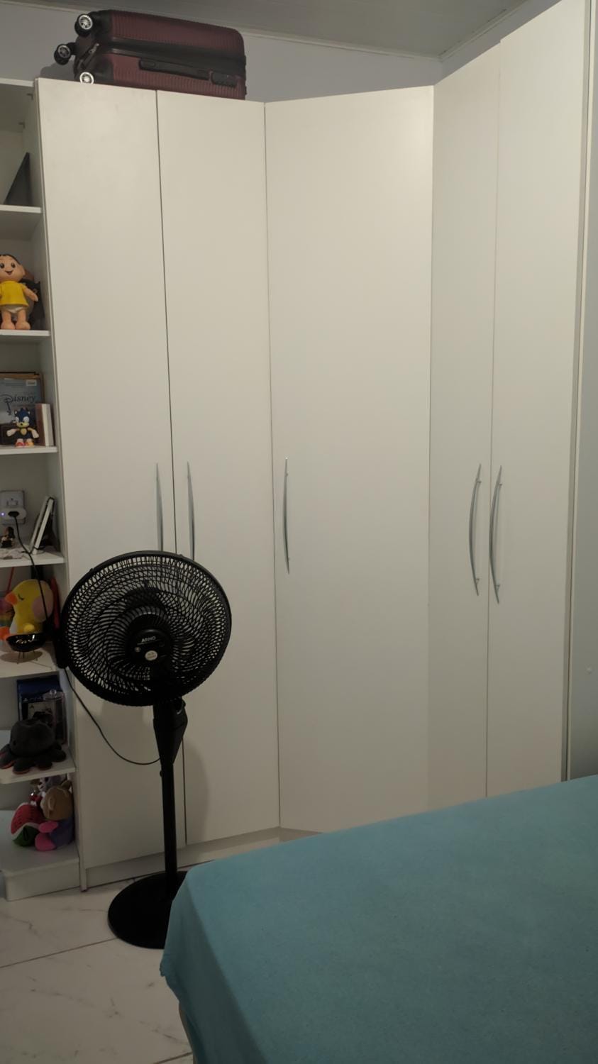 Photo of the whole room, Bedroom, wardrobe