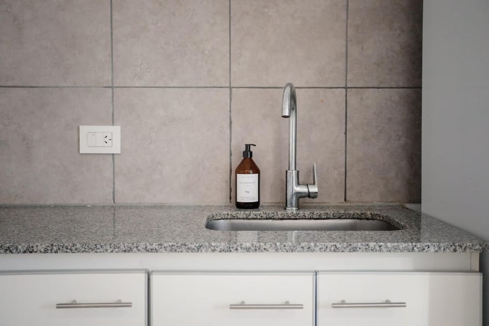 Kitchen or kitchenette, Food, kitchen