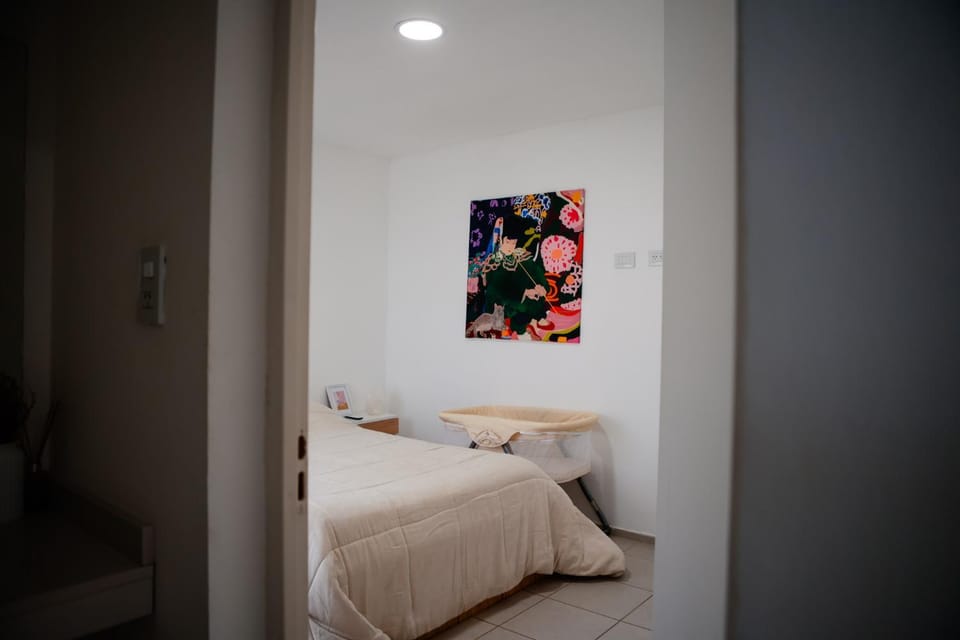 Bed, Photo of the whole room, Decorative detail, Bedroom