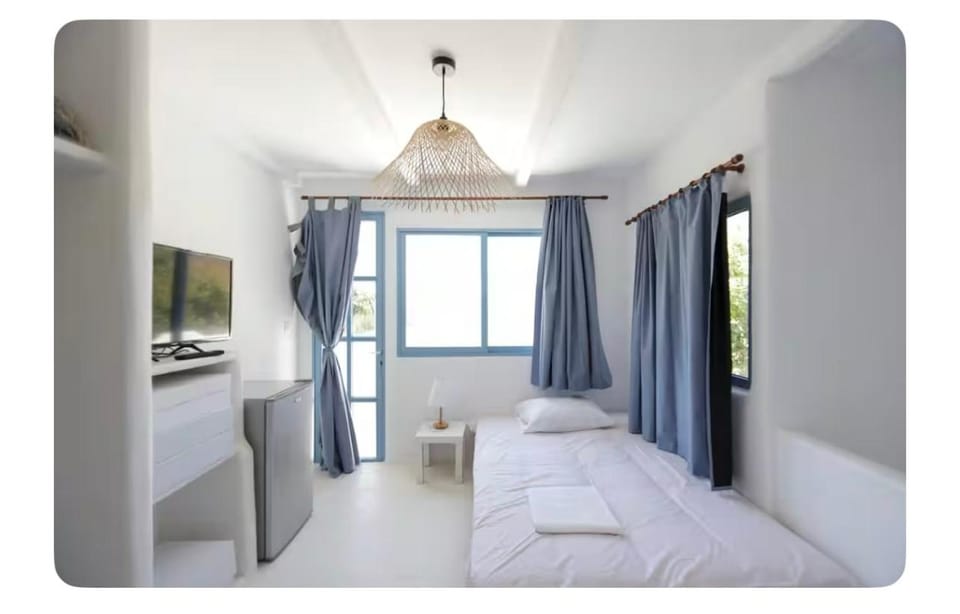 The Beach House Apartment in Kea-Kythnos