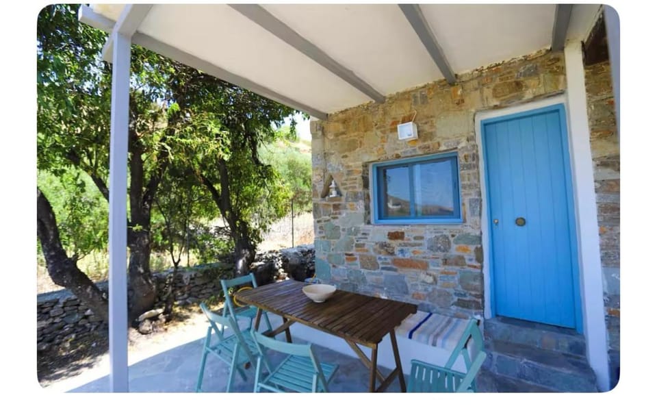 The Beach House Apartment in Kea-Kythnos
