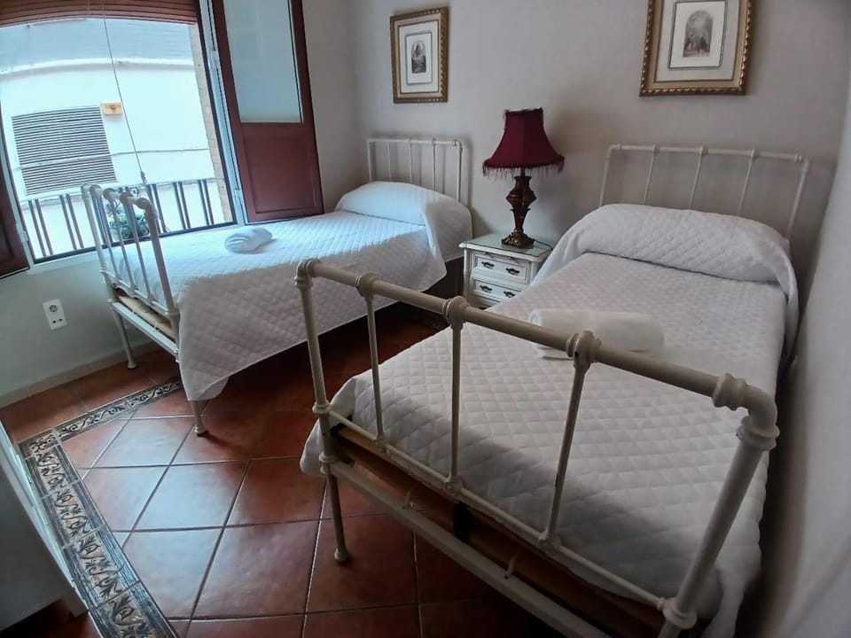 Budget and lovely rooms Macarena B Vacation rental in Seville