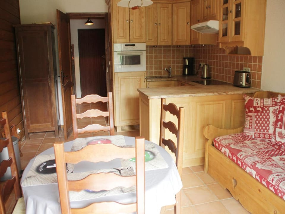 Property building, Living room, Other