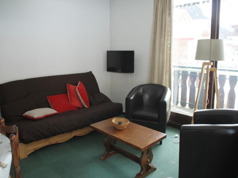 Property building, Living room, Other