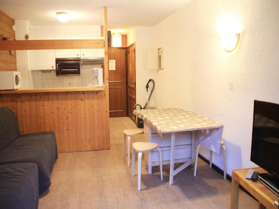 Property building, Living room, Other