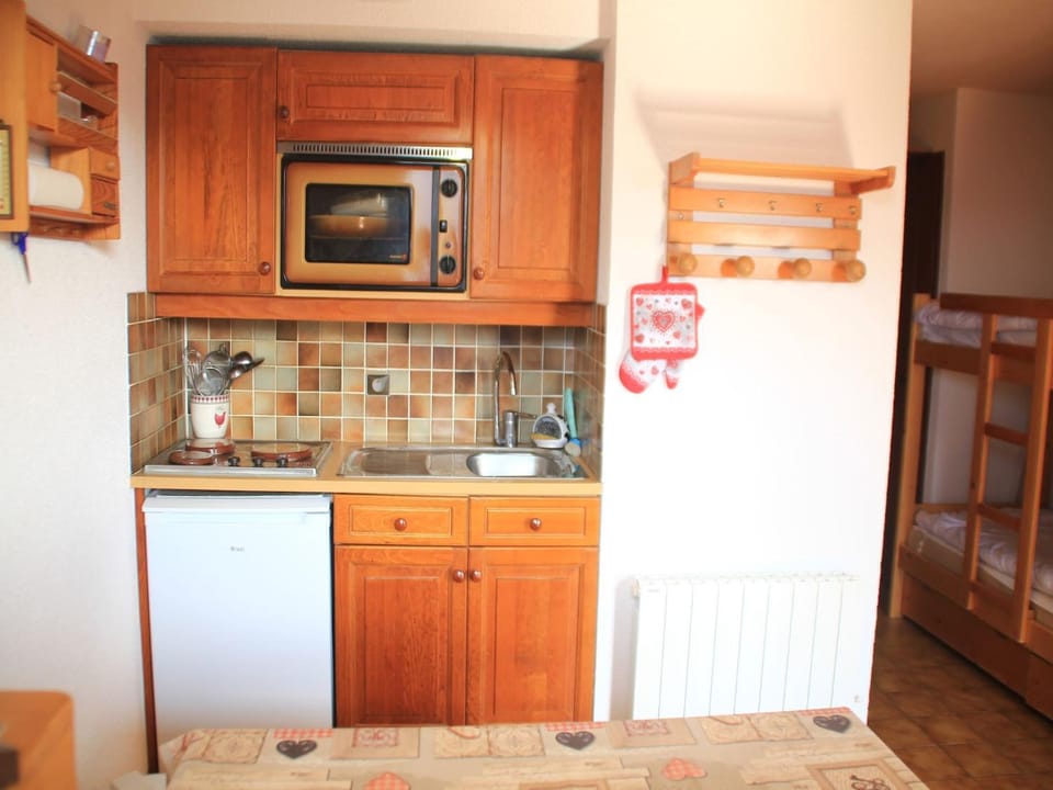 Property building, Kitchen or kitchenette, Other