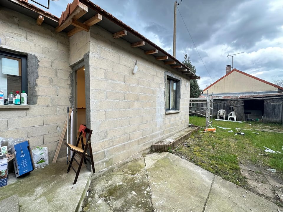 Property building, Garden