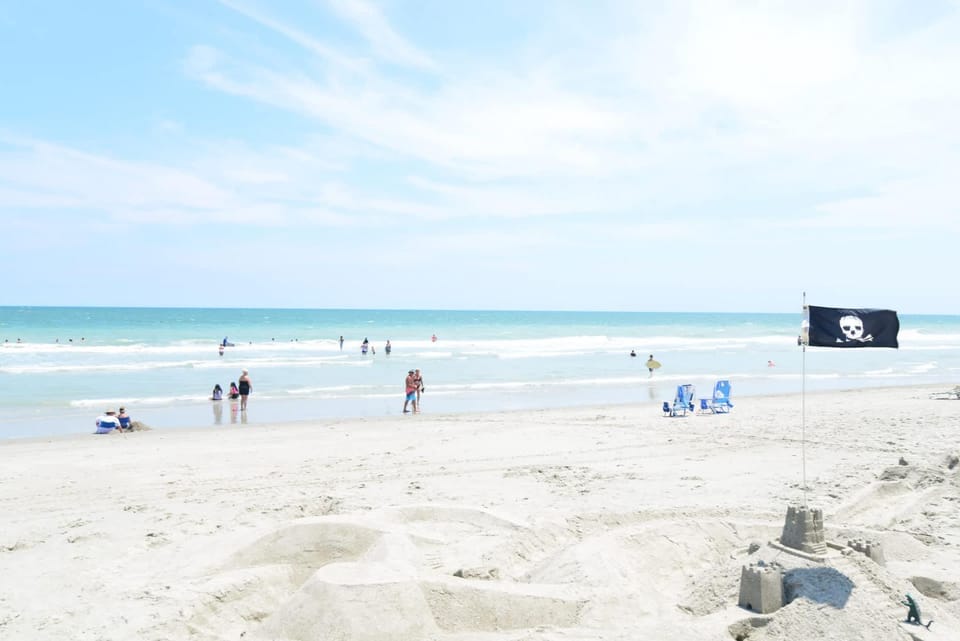 Blue Wave Retreat in Heart of Myrtle Beach House in Myrtle Beach