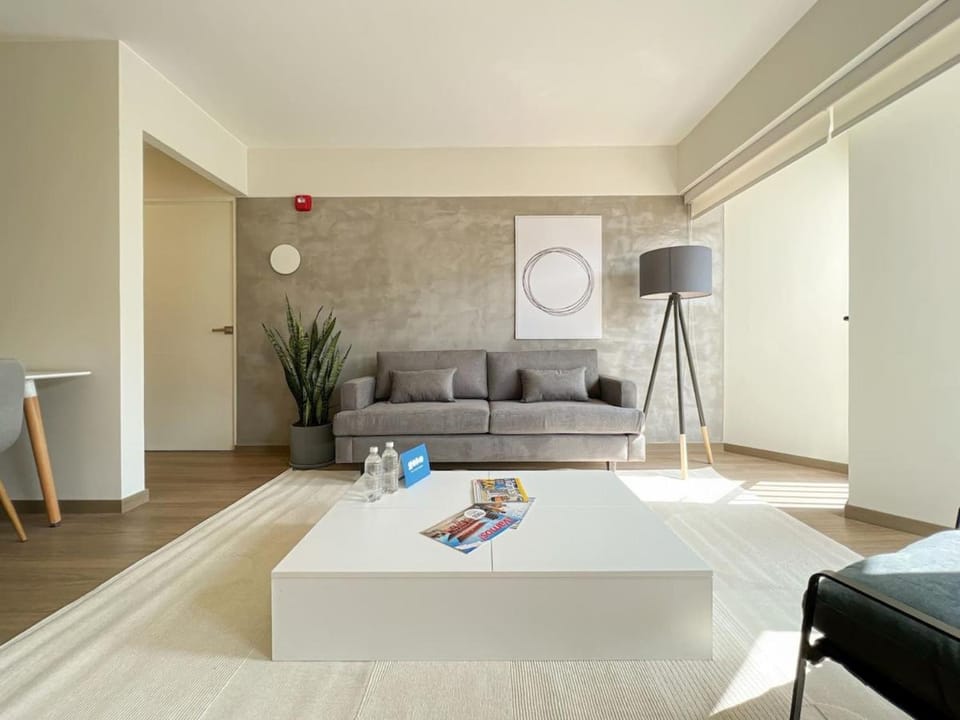 Living room, Photo of the whole room