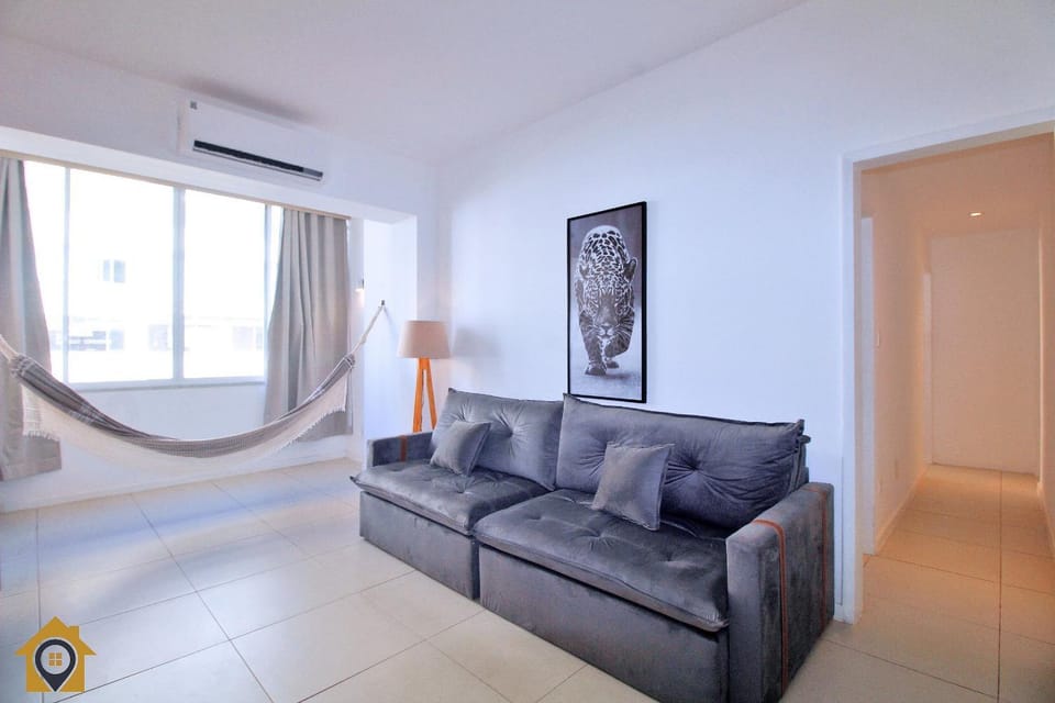 Moderno e Estiloso: 2 Quartos, Perto da Praia Apartment in Rio de Janeiro