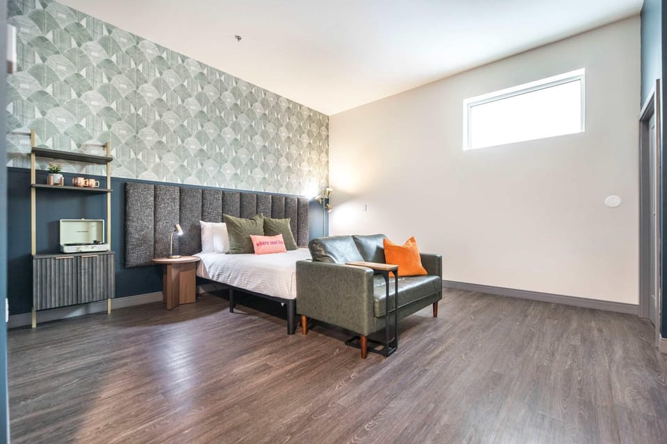 Dual Studio Stay with ADA features - Walk Score 72 Apartment in Macon