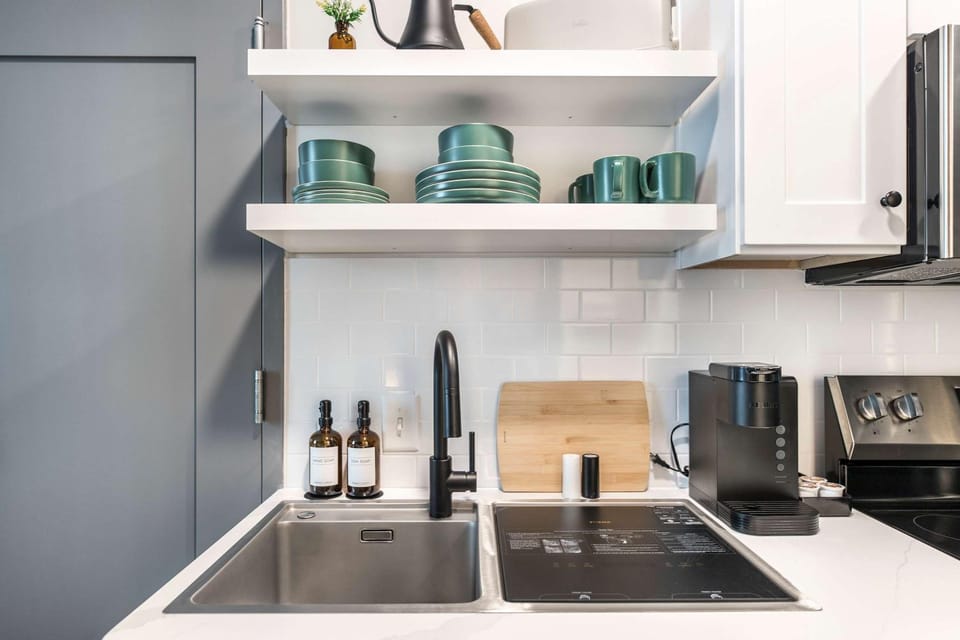 Musically Inspired Dual Stay - Near Cherry Street Apartment in Macon