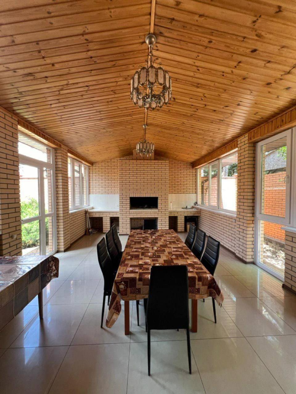 BBQ facilities, Dining area
