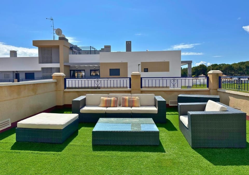 La Terraza del Sur: Apartamento en Mil Palmeras Apartment in Vega Baja del Segura