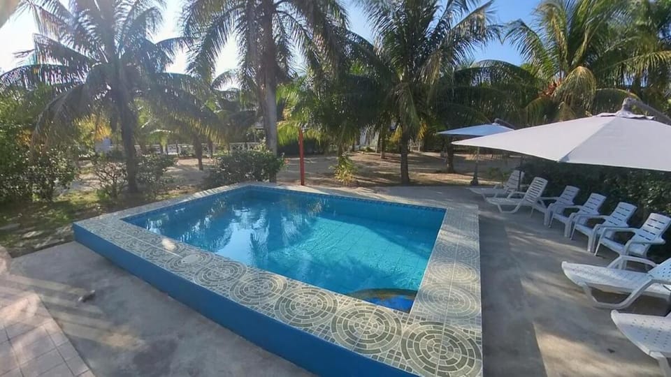 Beach House in Tela with a Pool Villa in Atlántida Department