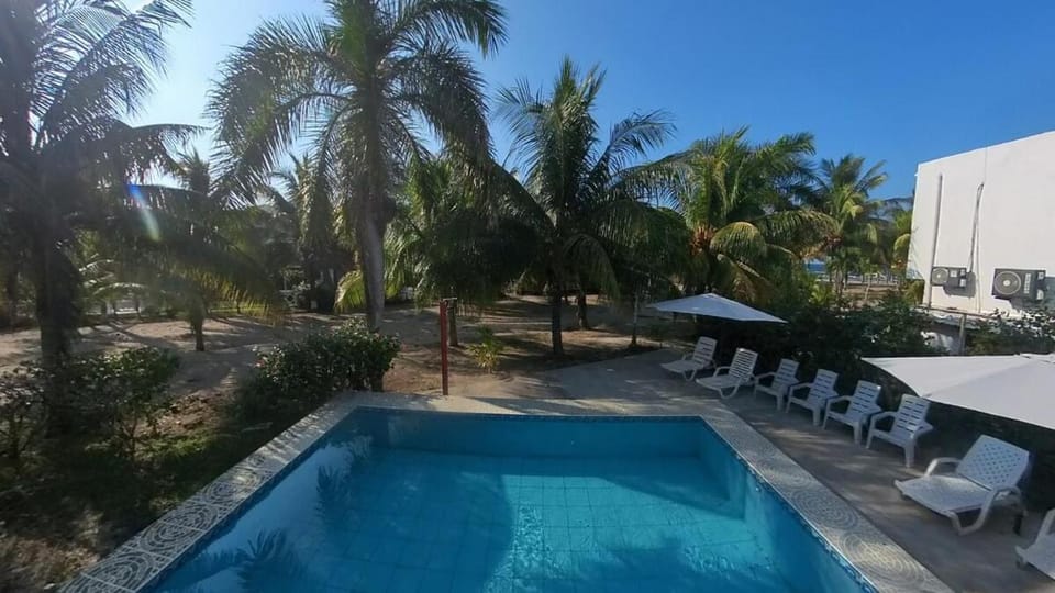 Beach House in Tela with a Pool Villa in Atlántida Department