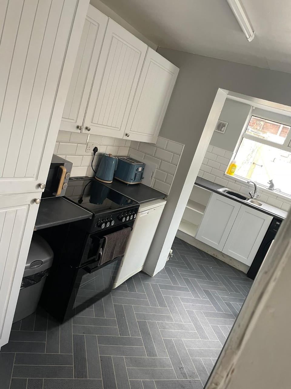 Spacious 2 bedroom property - 5G WIFI & fully equipped kitchen House in Hull