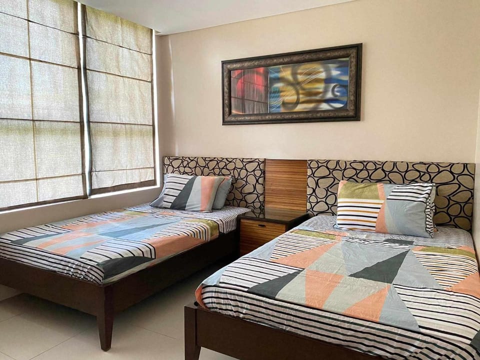 2 Bedroom with Lake View at Pico De Loro Apartment hotel in Nasugbu