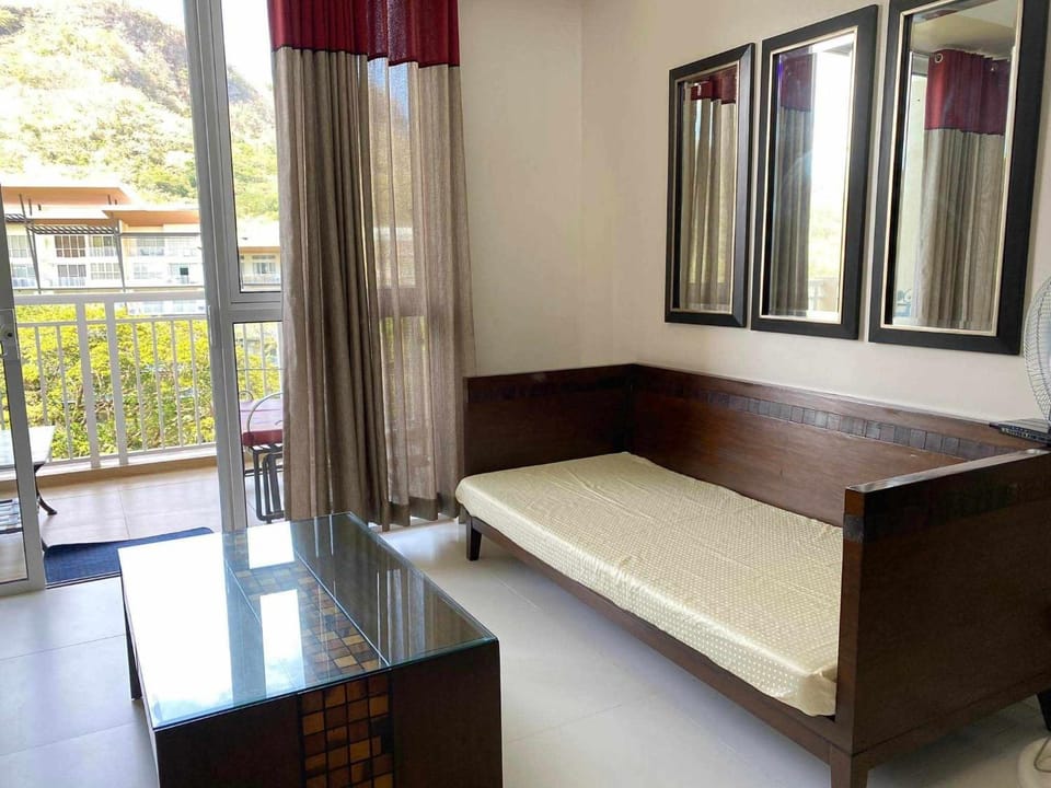 2 Bedroom with Lake View at Pico De Loro Apartment hotel in Nasugbu