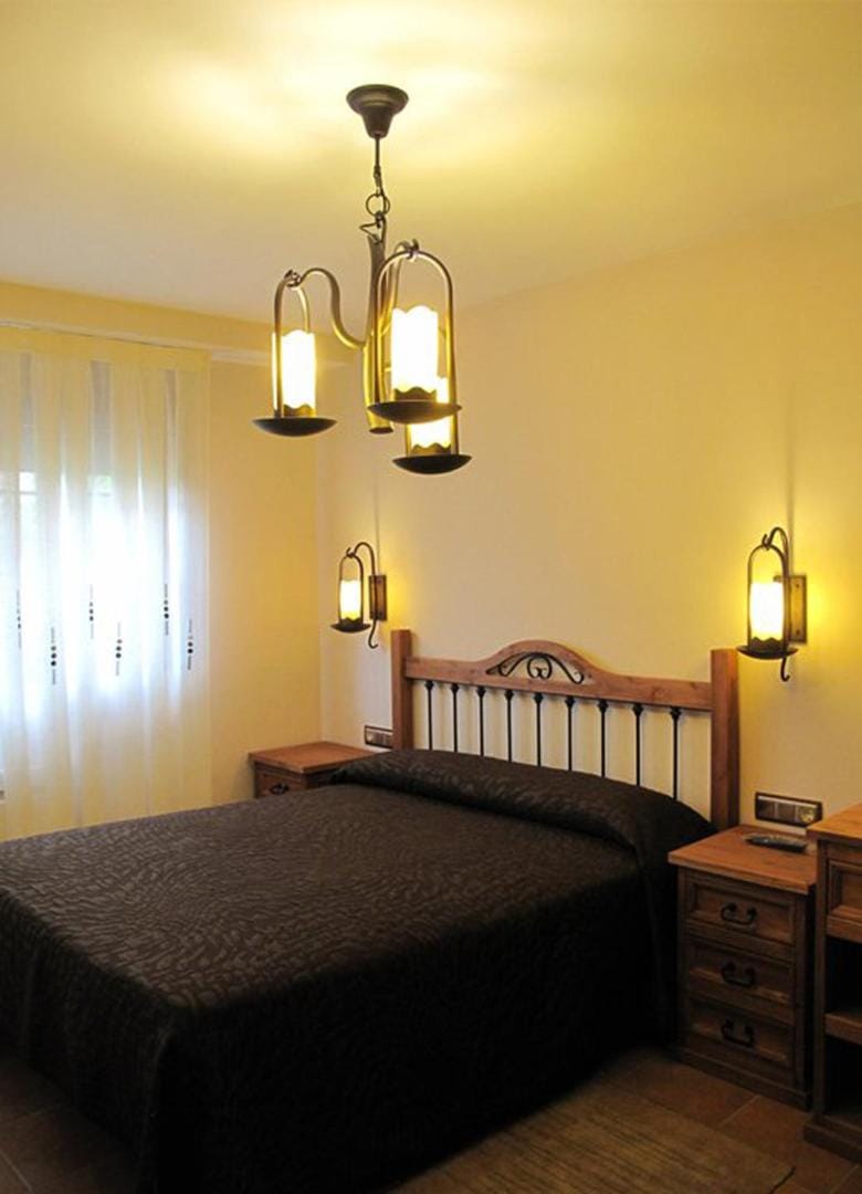 Bed, Photo of the whole room