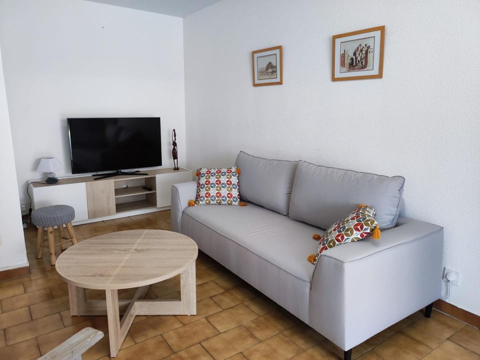 Appartement 3 pièces avec climatisation, piscine et parking privé à 500m des plages - FR-1-776-128 Apartment in Argeles-sur-Mer