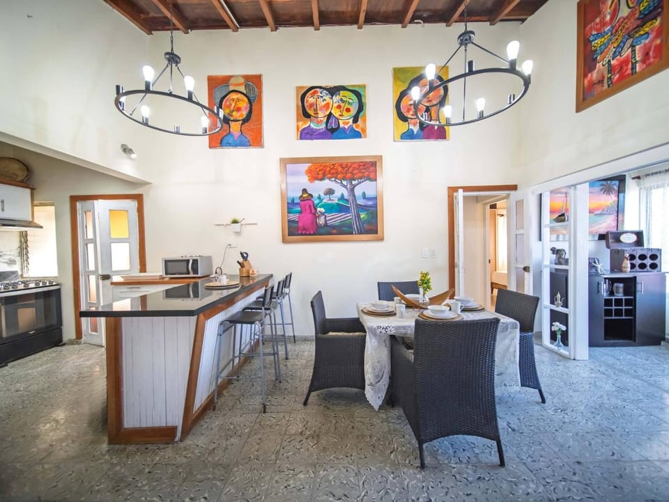 Decorative detail, Dining area