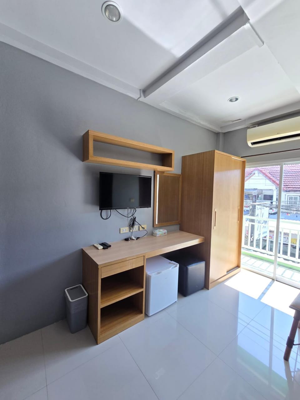 The Hua Hin Piya's Lounge and Residence Apartment in Hua Hin District