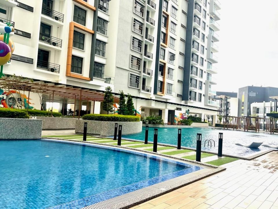 Pool view, Swimming pool, Swimming pool