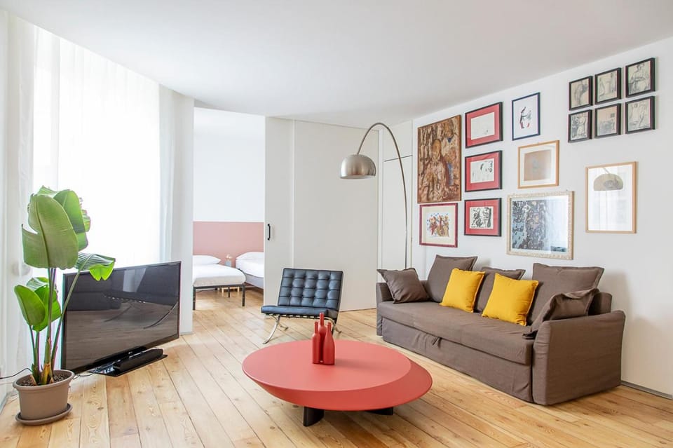 Living room, Seating area