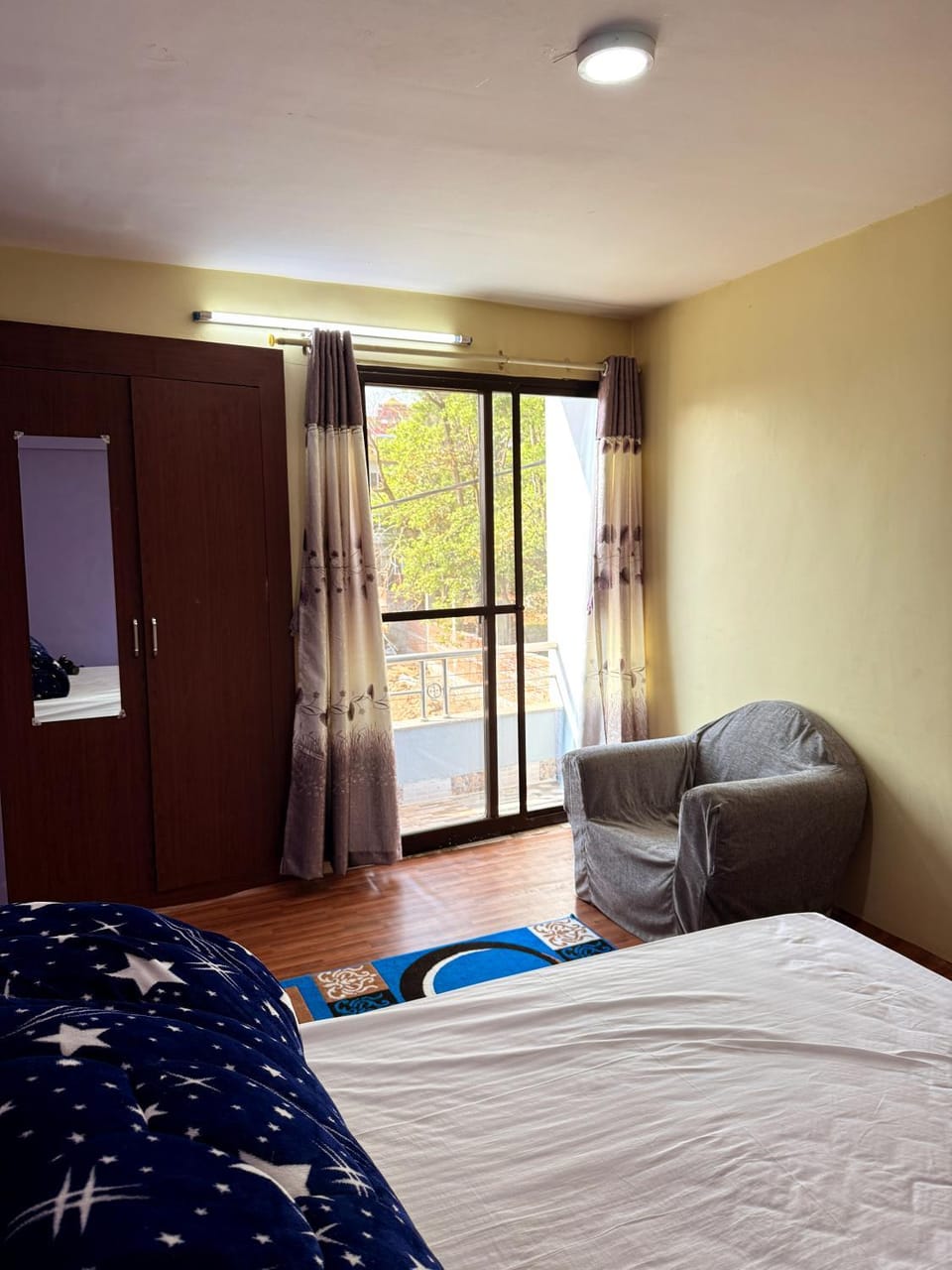 Seating area, Bedroom