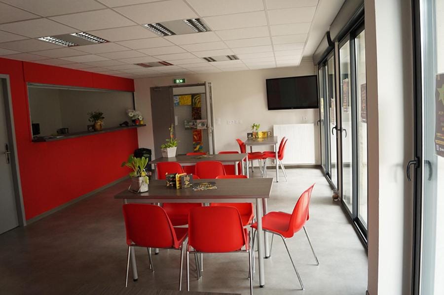 Centre International de Séjour - MJC Hostel in Occitanie