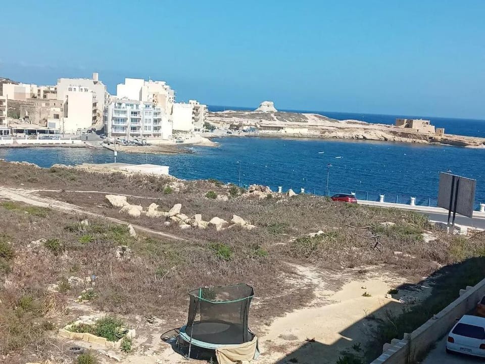Seaview two bedroom apartment in Marsalforn Apartment in Malta