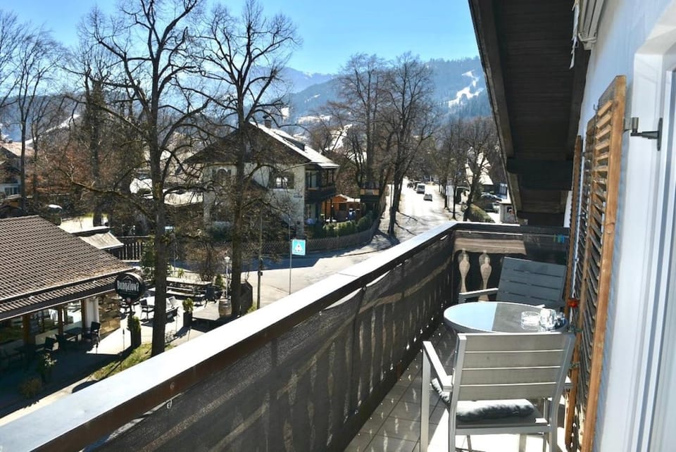 Neighbourhood, Mountain view