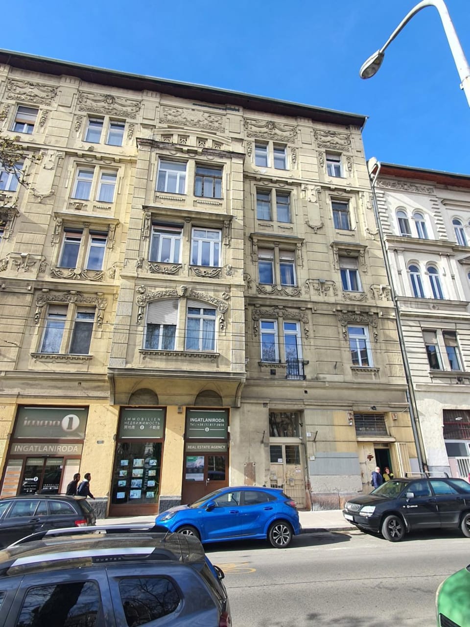 Property building, Neighbourhood, Street view, Location