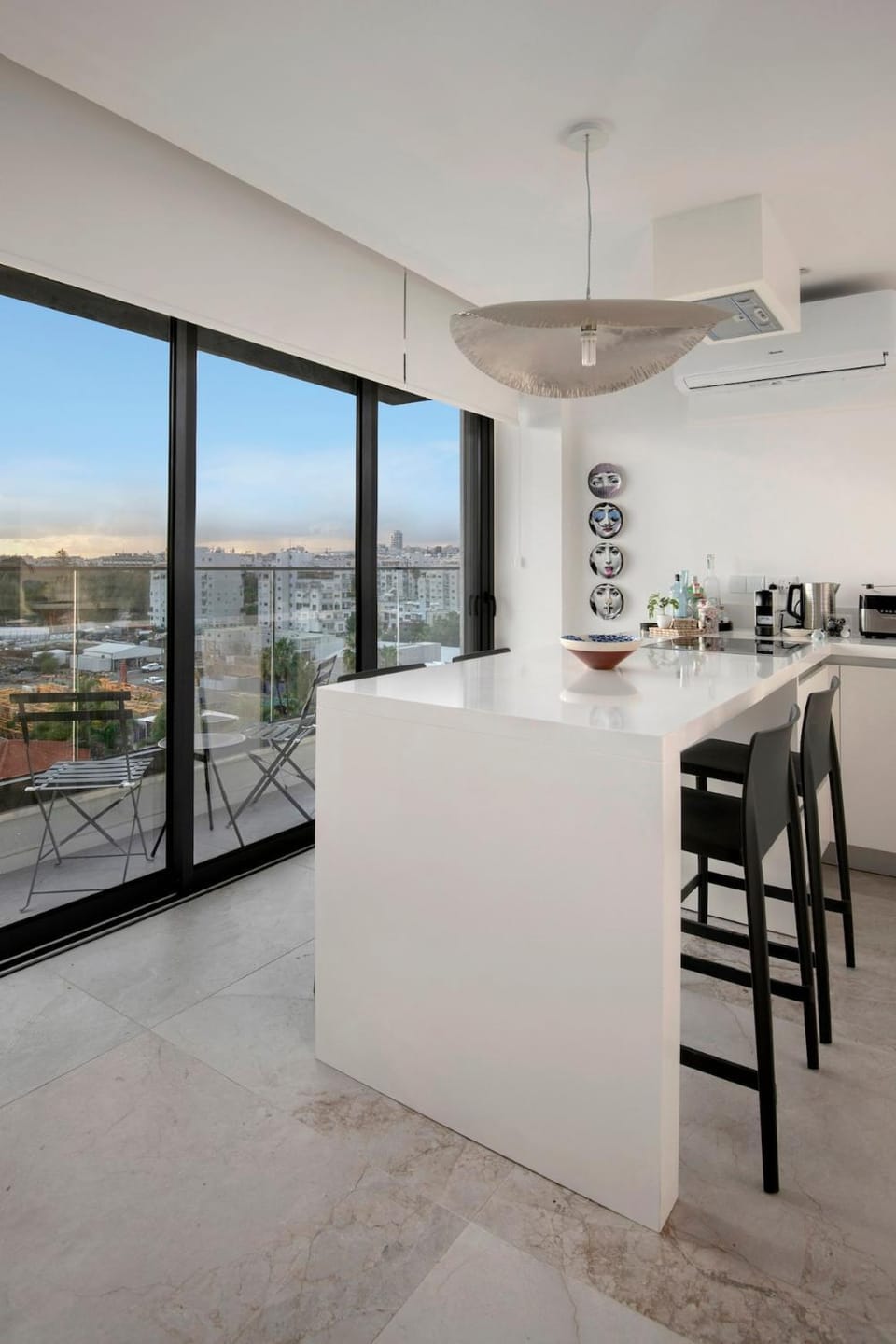 Luxury Beachfront Apartment Apartment in Limassol City