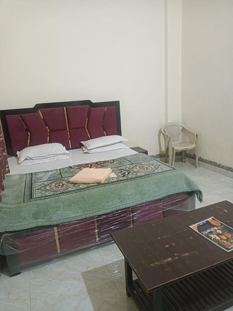 Sanskriti Guest House Bed and Breakfast in Varanasi