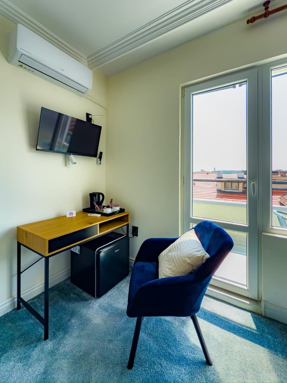 Skyline Terrace Apartment in Center 1 Apartment in Sofia