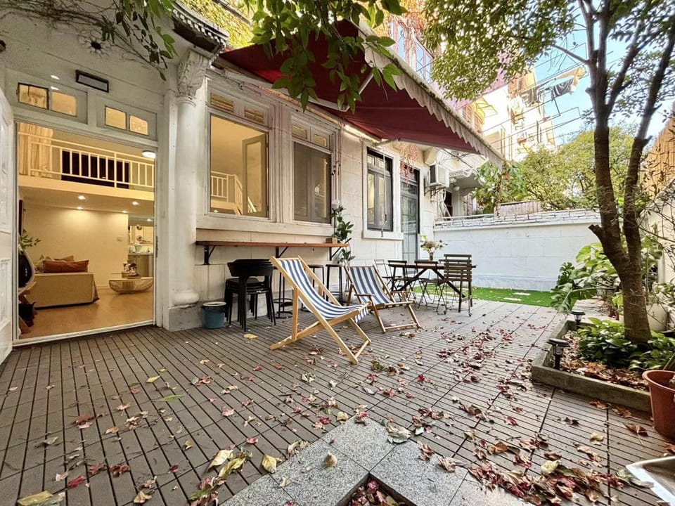Tonight Homestay West Nanjing Road Shanghai Jiafa Building Hotel in Shanghai