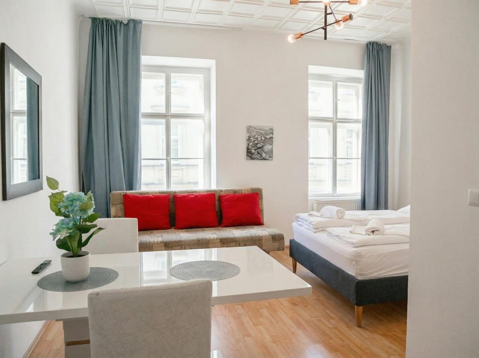 Bed, Seating area, Bedroom