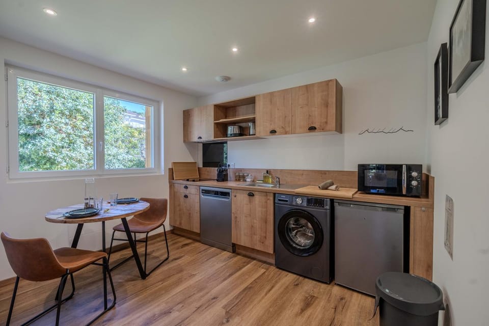 L'Ostalet suite luxe Jacuzzi Apartment in Occitanie
