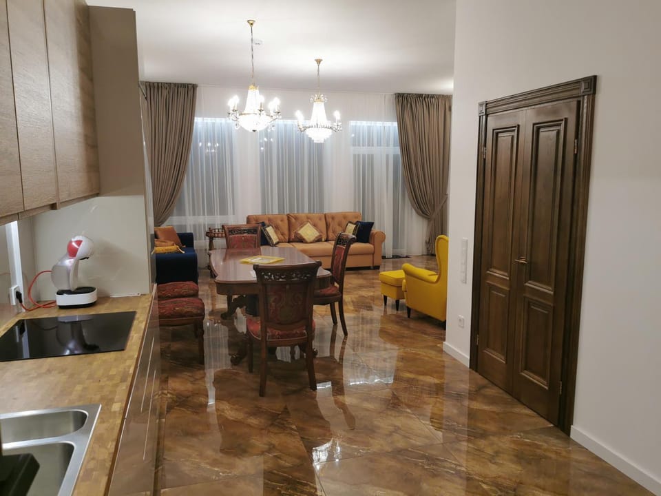 Living room, Dining area