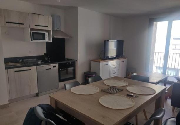 Location Vacances en Coeur de ville - Vue sur Mer - Tout confort Apartment in Calvi