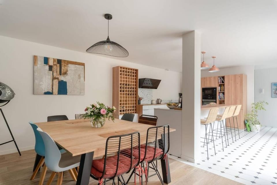 Coffee/tea facilities, View (from property/room), Kitchen or kitchenette, Living room, Seating area, Dining area, dishwasher, heating, internet, microwave, oven