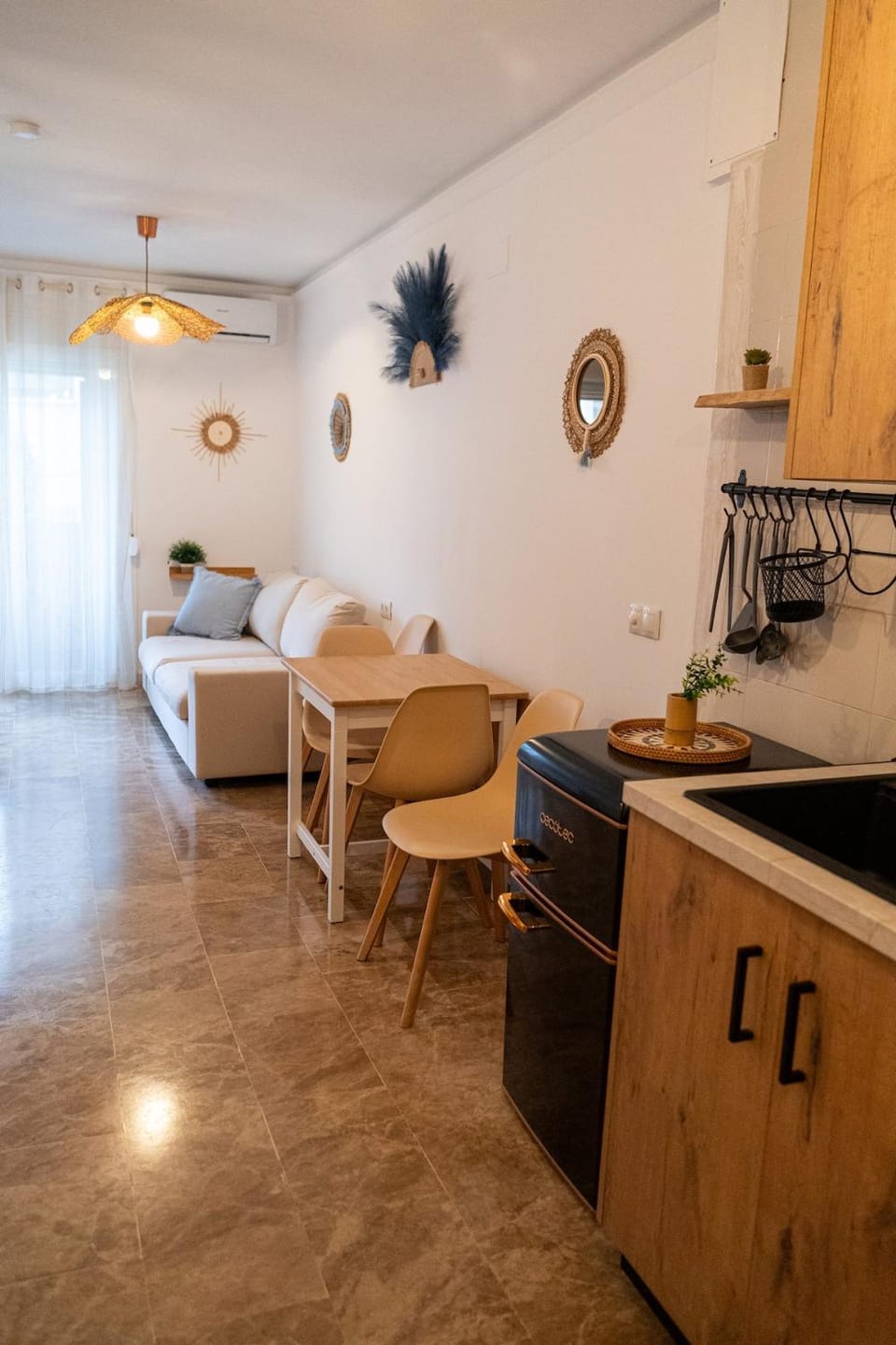 Kitchen or kitchenette, Living room, Photo of the whole room, Seating area, Bedroom, stove