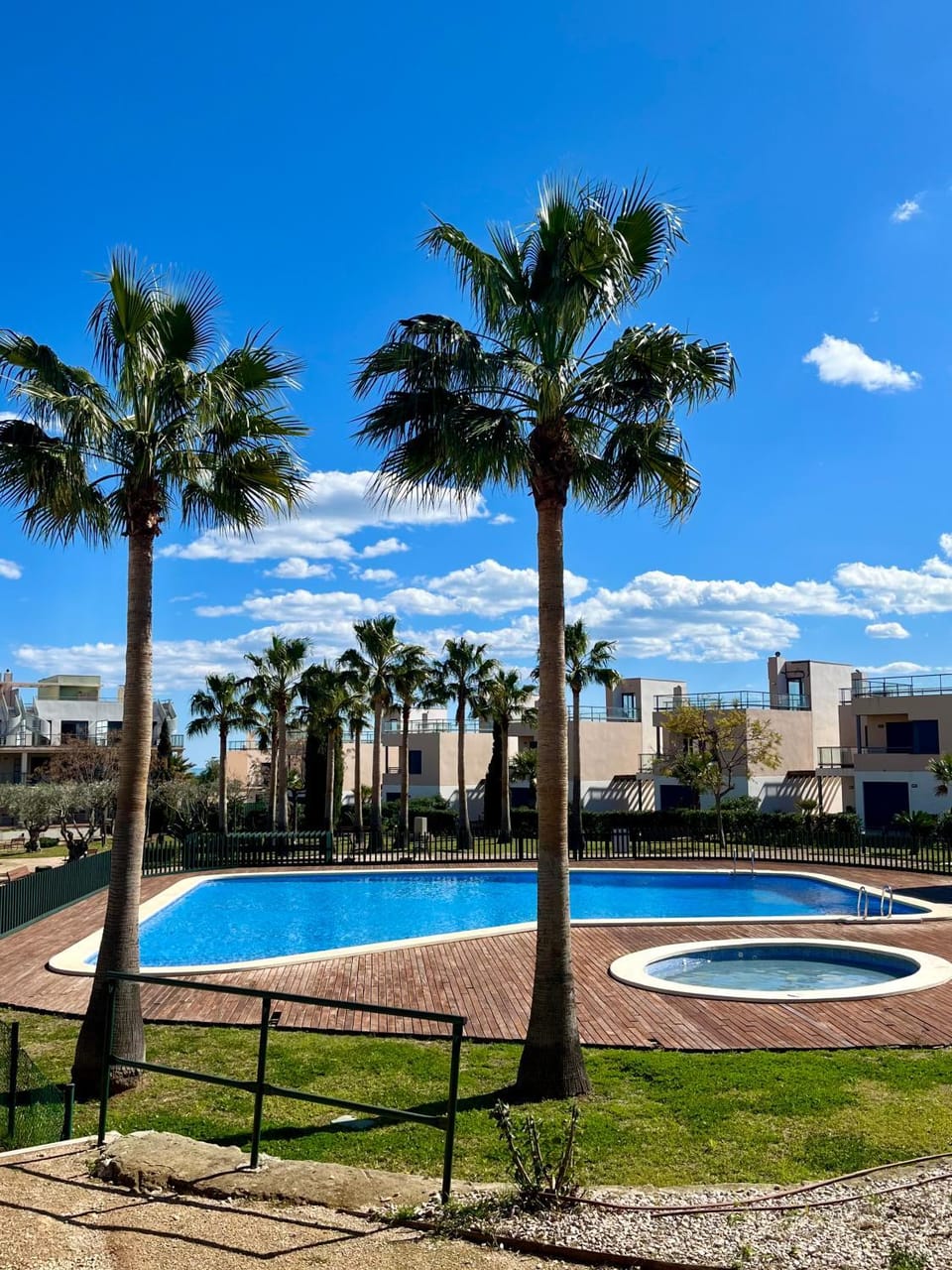 Swimming pool, Swimming pool