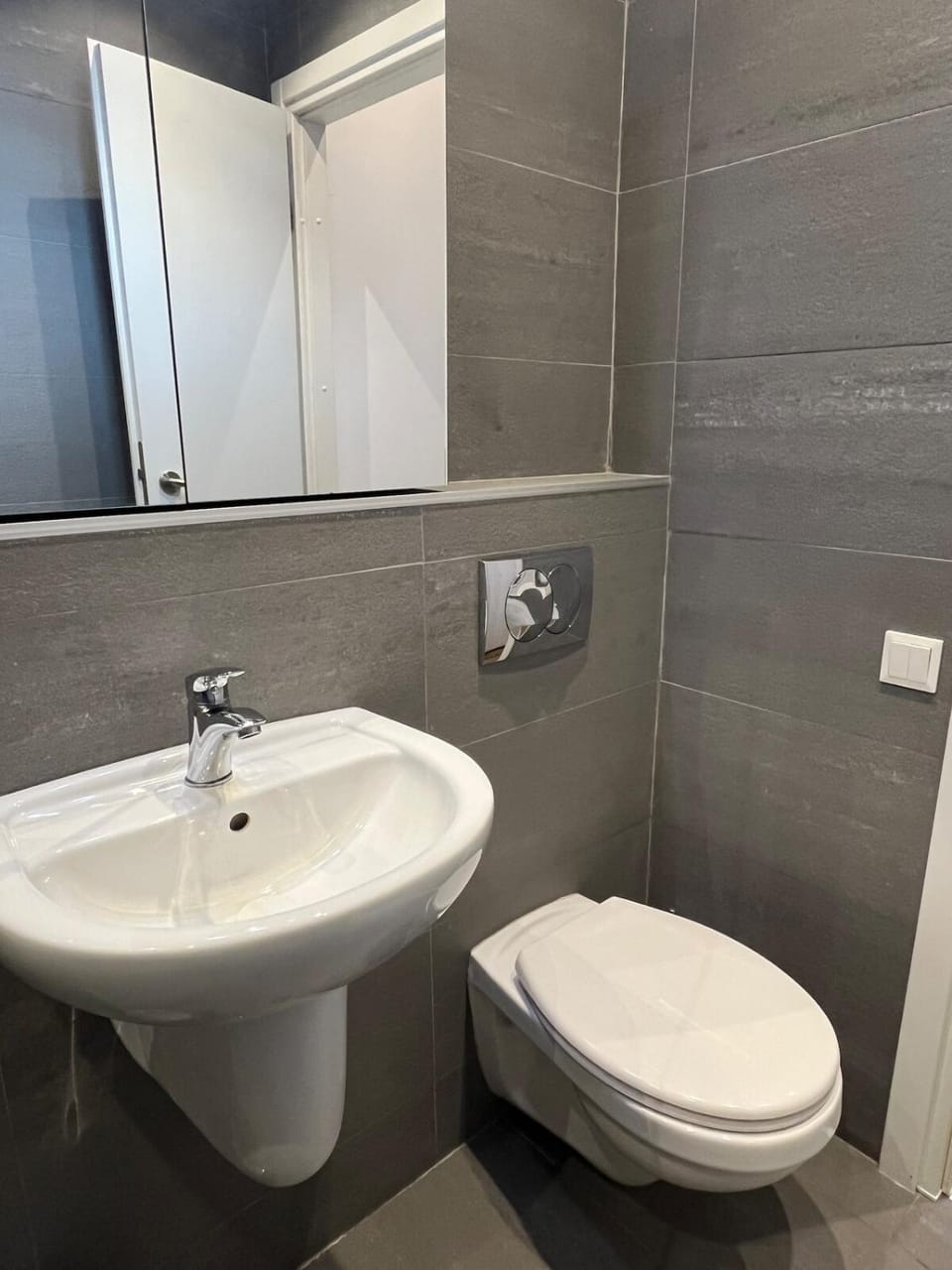 Ultra-Central Large Flat, Steps from Everything Apartment in Cluj-Napoca